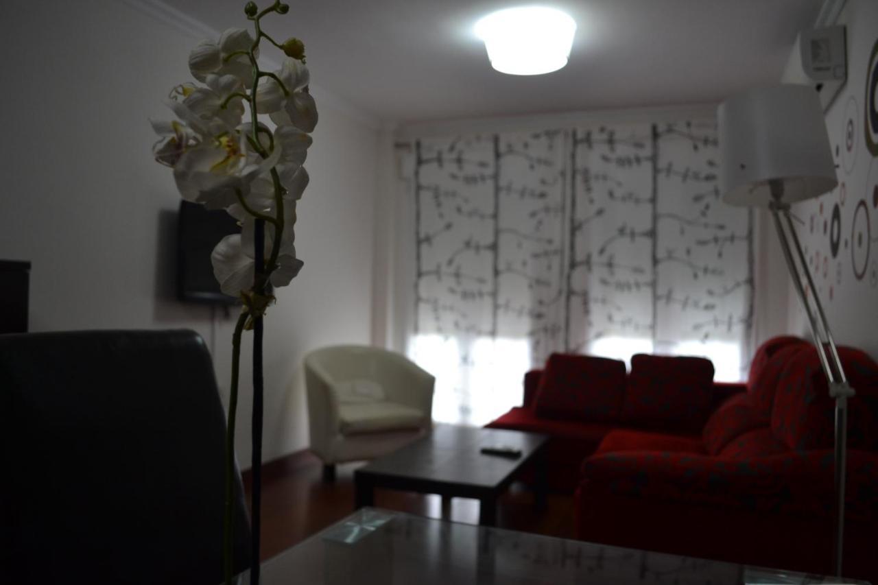 Apartamento Acueducto, Tres Dormitorios Y Parking Gratis Mérida Exteriör bild