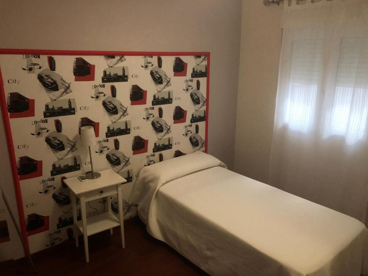 Apartamento Acueducto, Tres Dormitorios Y Parking Gratis Mérida Exteriör bild