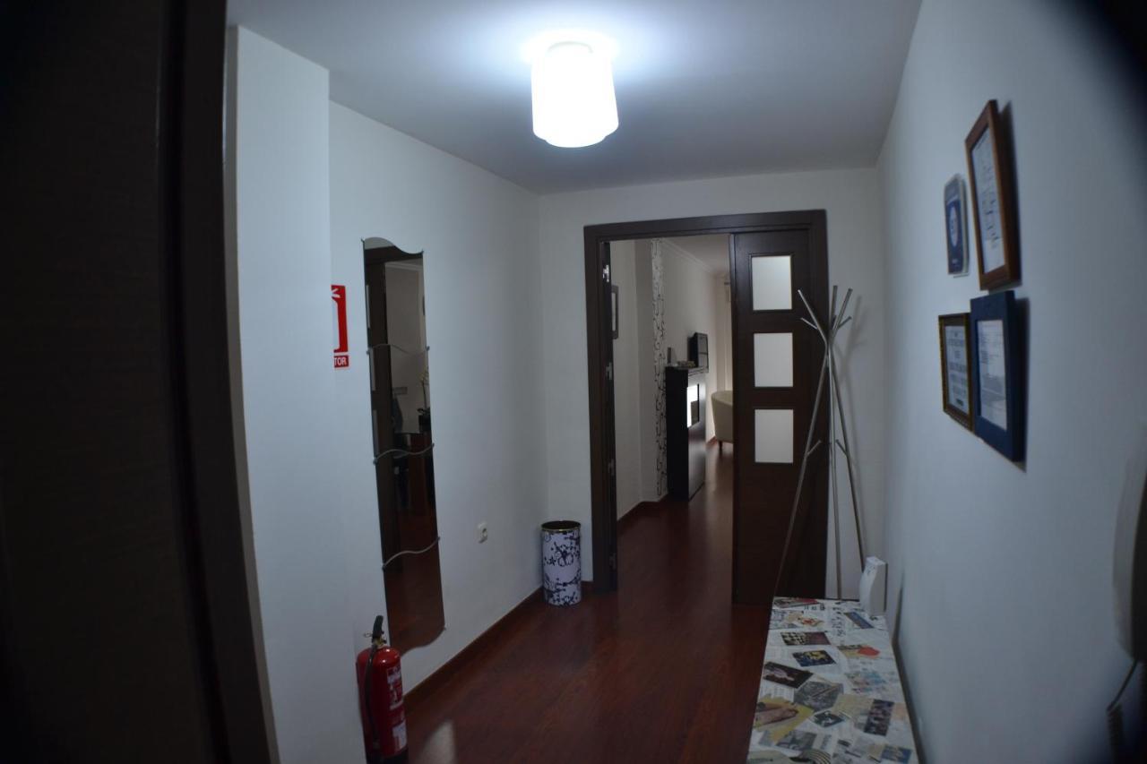 Apartamento Acueducto, Tres Dormitorios Y Parking Gratis Mérida Exteriör bild